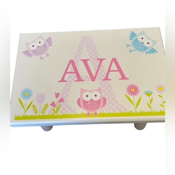 personal creations Other - Personal creations step stool personalized name : Ava ; Color : white. GUC
